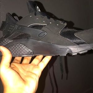 Nike air huarache shoes